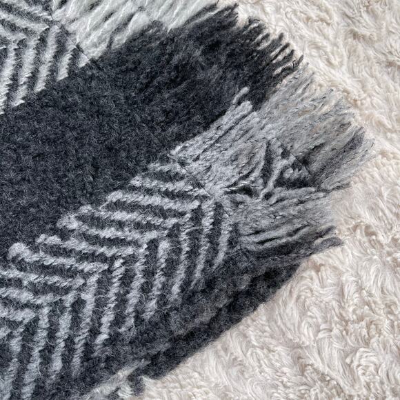 Aran Crafts sweater market blanket scarf plaid checkered herringbone wool Irish - Picture 5 of 17